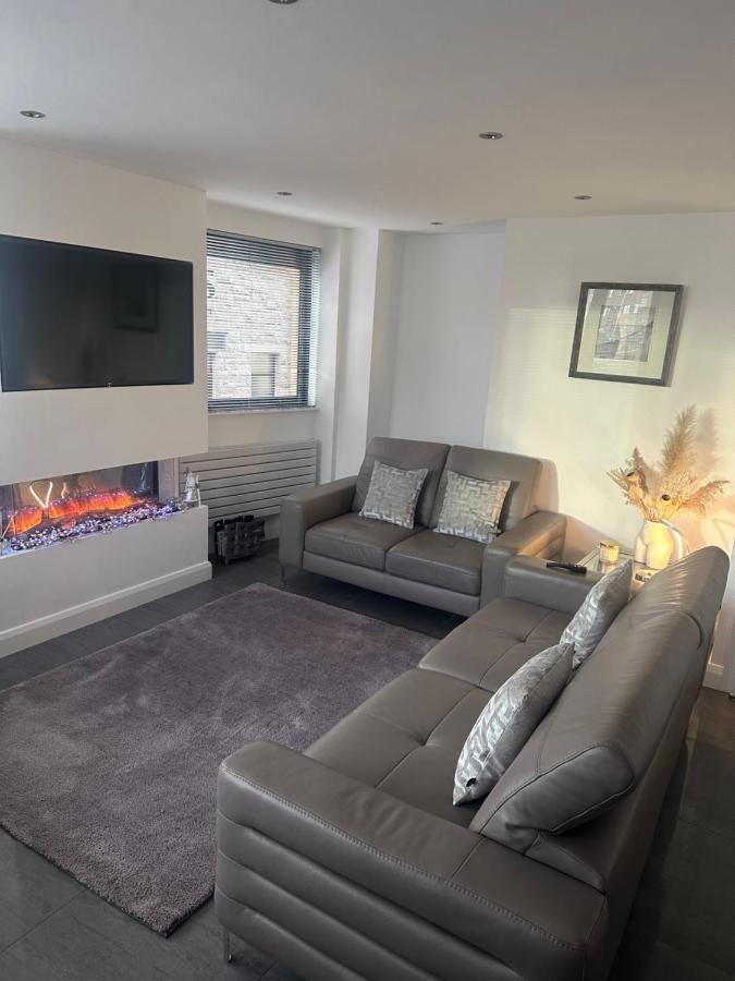 Luxury Apartment Belfast City Centre Overlooking Custom House Sqaure Buitenkant foto